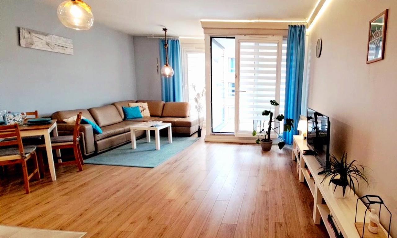 Marine Apartament Gdansk Bagian luar foto