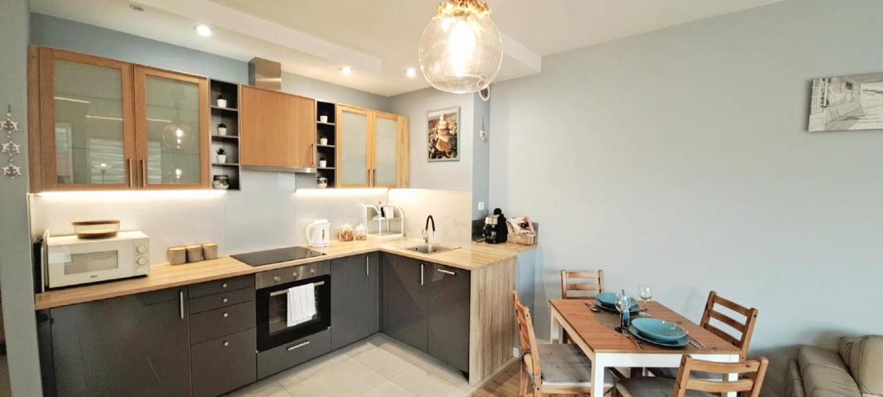 Marine Apartament Gdansk Bagian luar foto